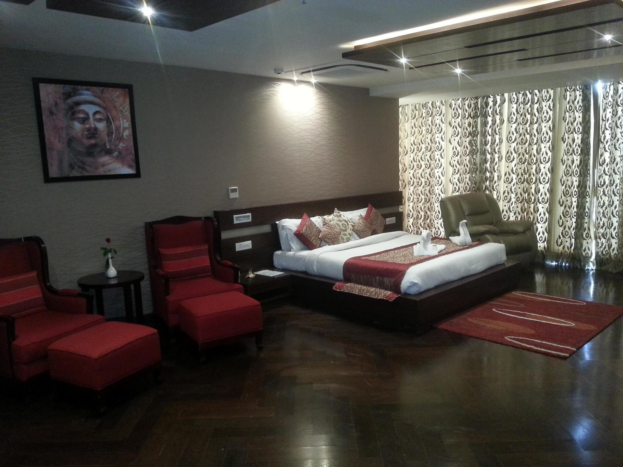 One Earth Avaas Hotel Амритсар Екстериор снимка