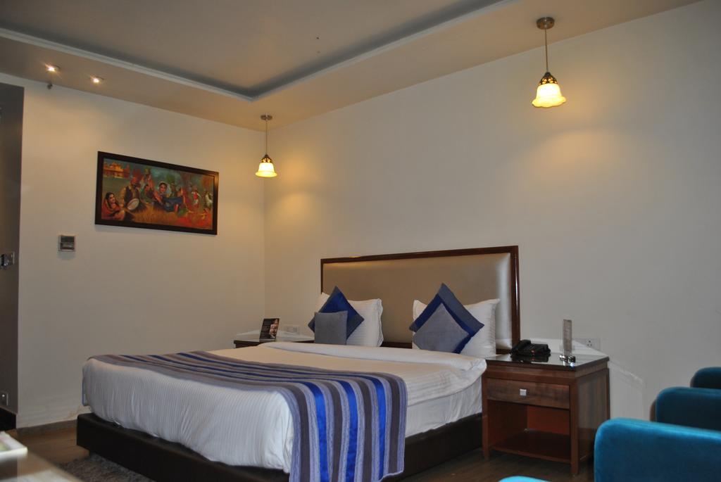 One Earth Avaas Hotel Амритсар Екстериор снимка