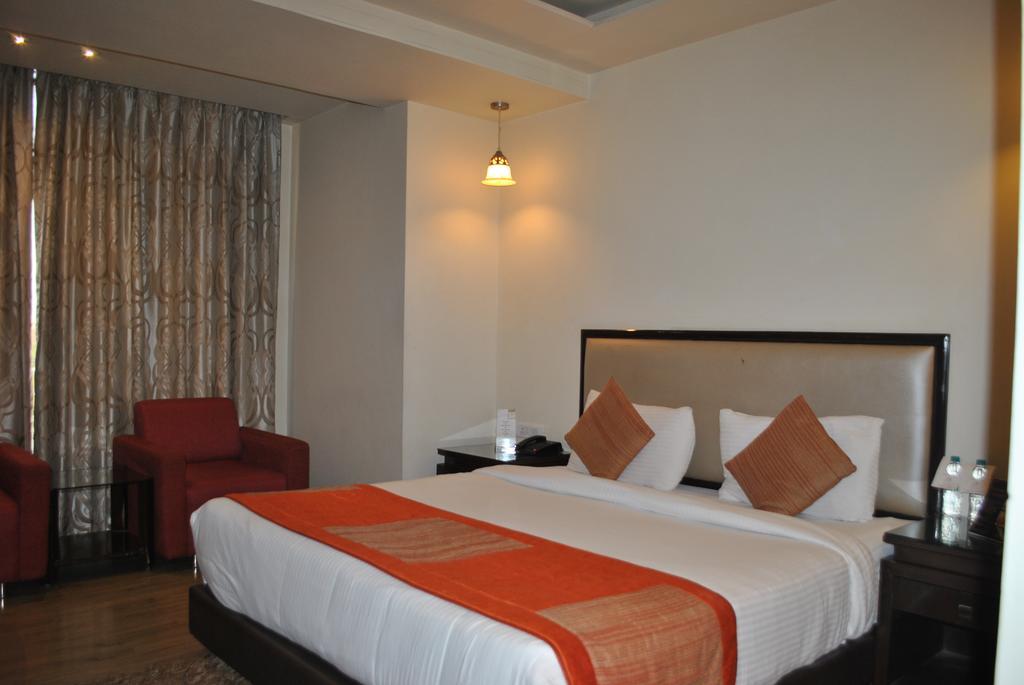 One Earth Avaas Hotel Амритсар Екстериор снимка