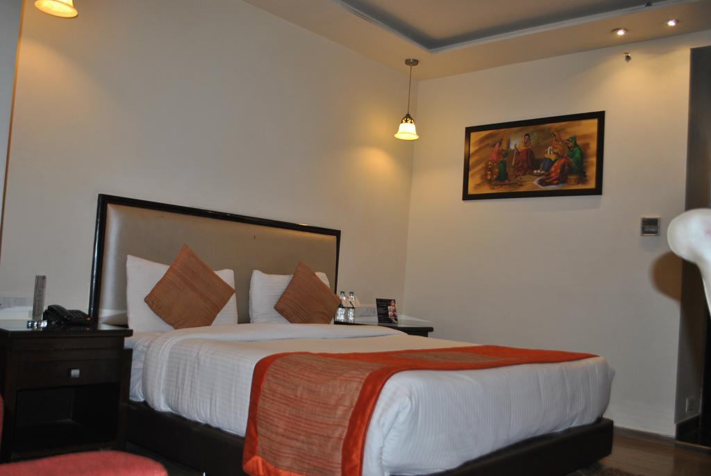 One Earth Avaas Hotel Амритсар Екстериор снимка