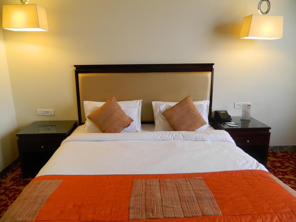 One Earth Avaas Hotel Амритсар Екстериор снимка