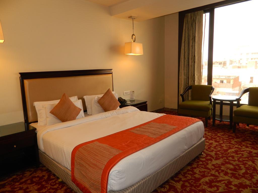 One Earth Avaas Hotel Амритсар Екстериор снимка