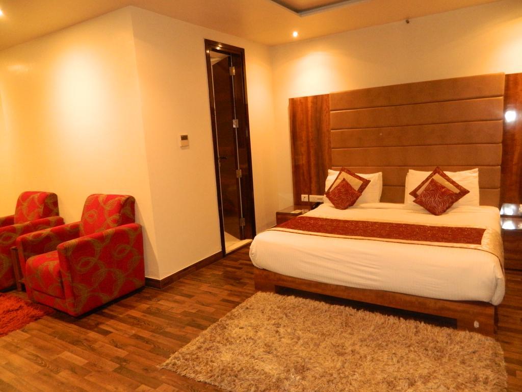One Earth Avaas Hotel Амритсар Екстериор снимка
