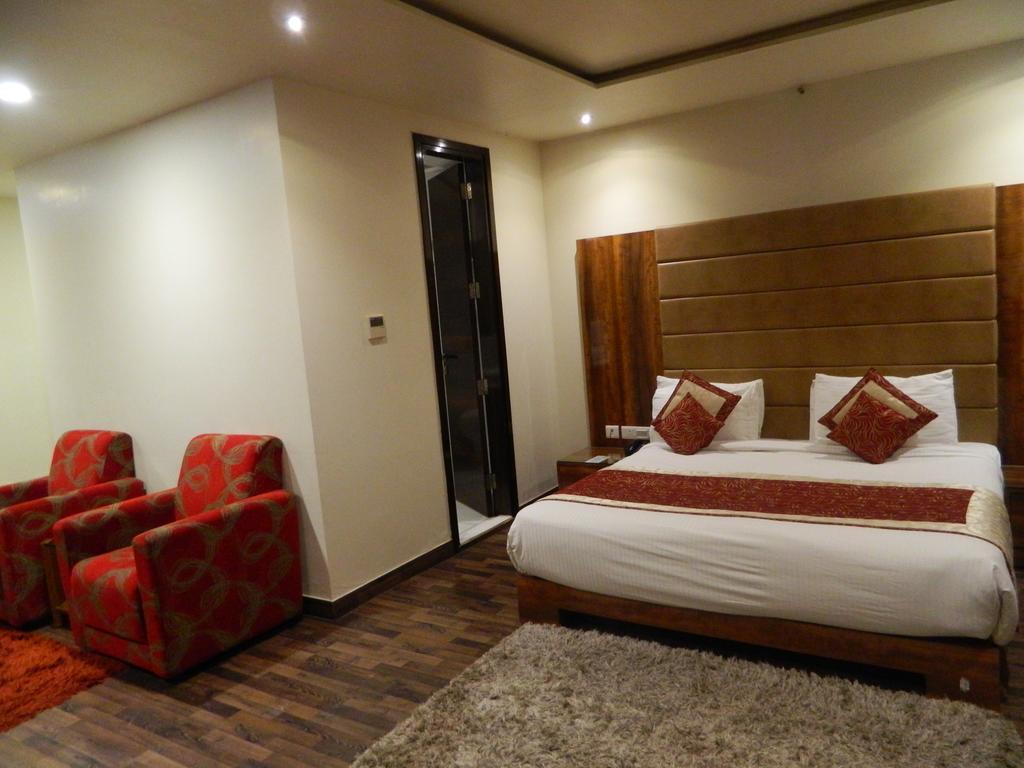 One Earth Avaas Hotel Амритсар Екстериор снимка