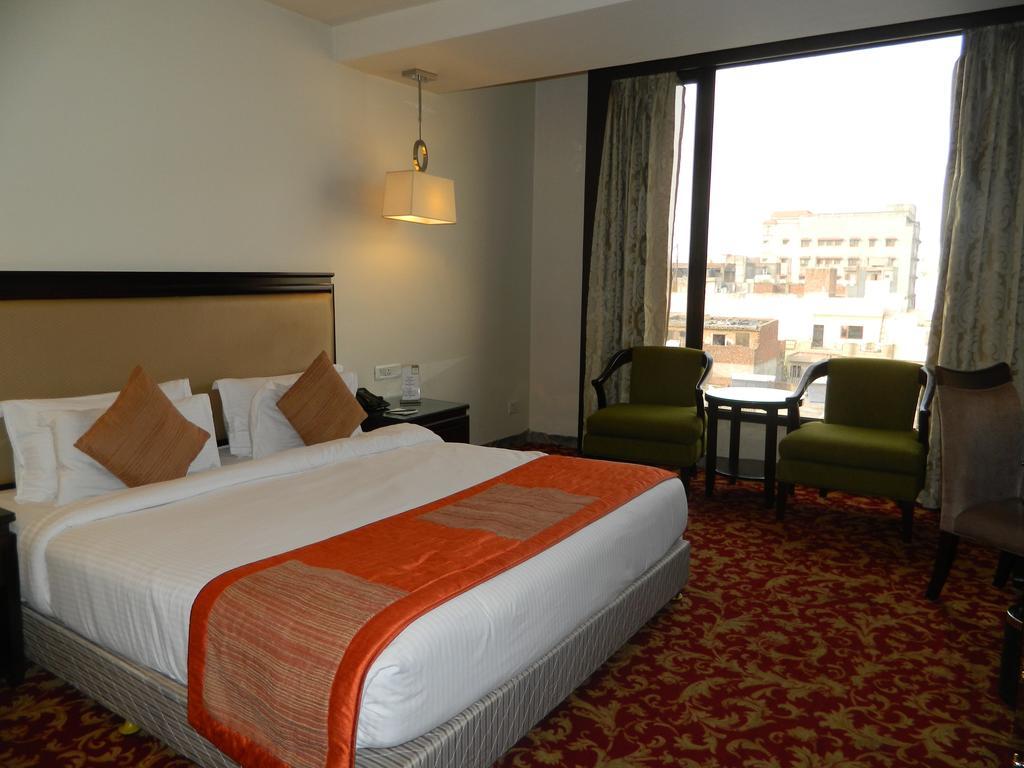 One Earth Avaas Hotel Амритсар Екстериор снимка