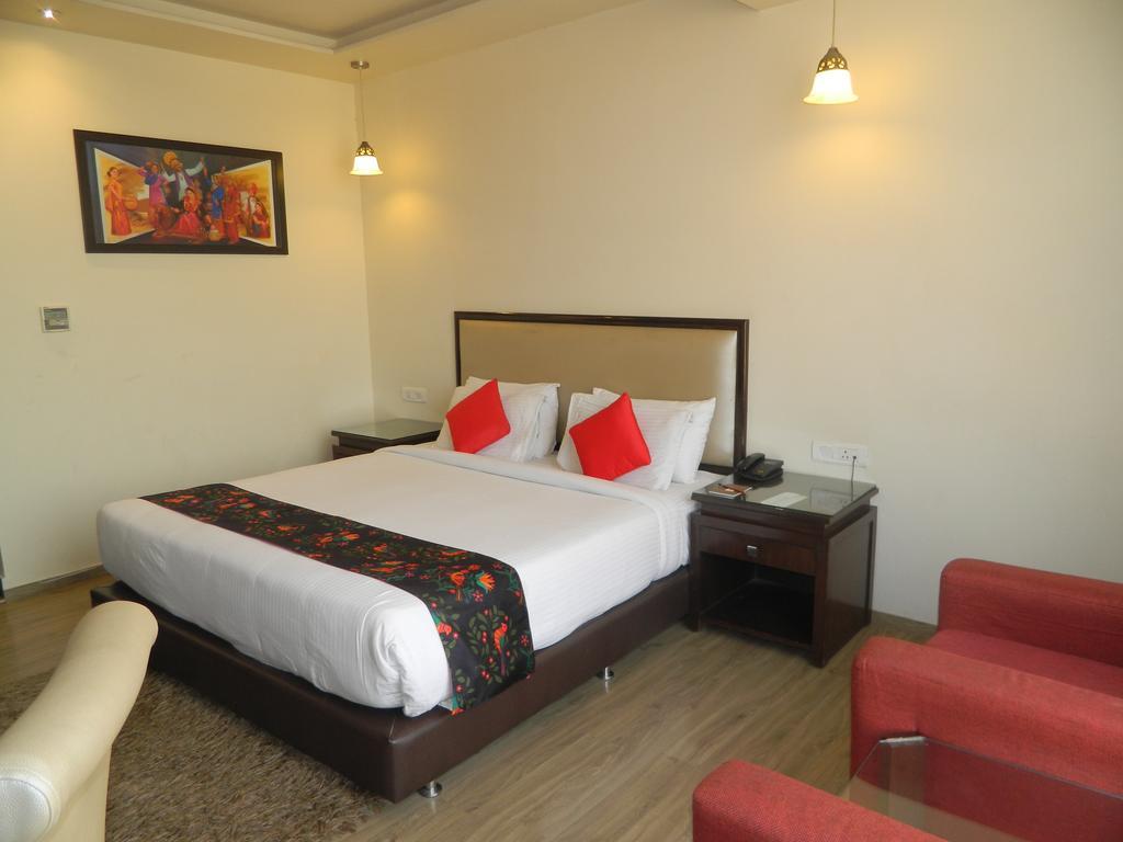 One Earth Avaas Hotel Амритсар Екстериор снимка