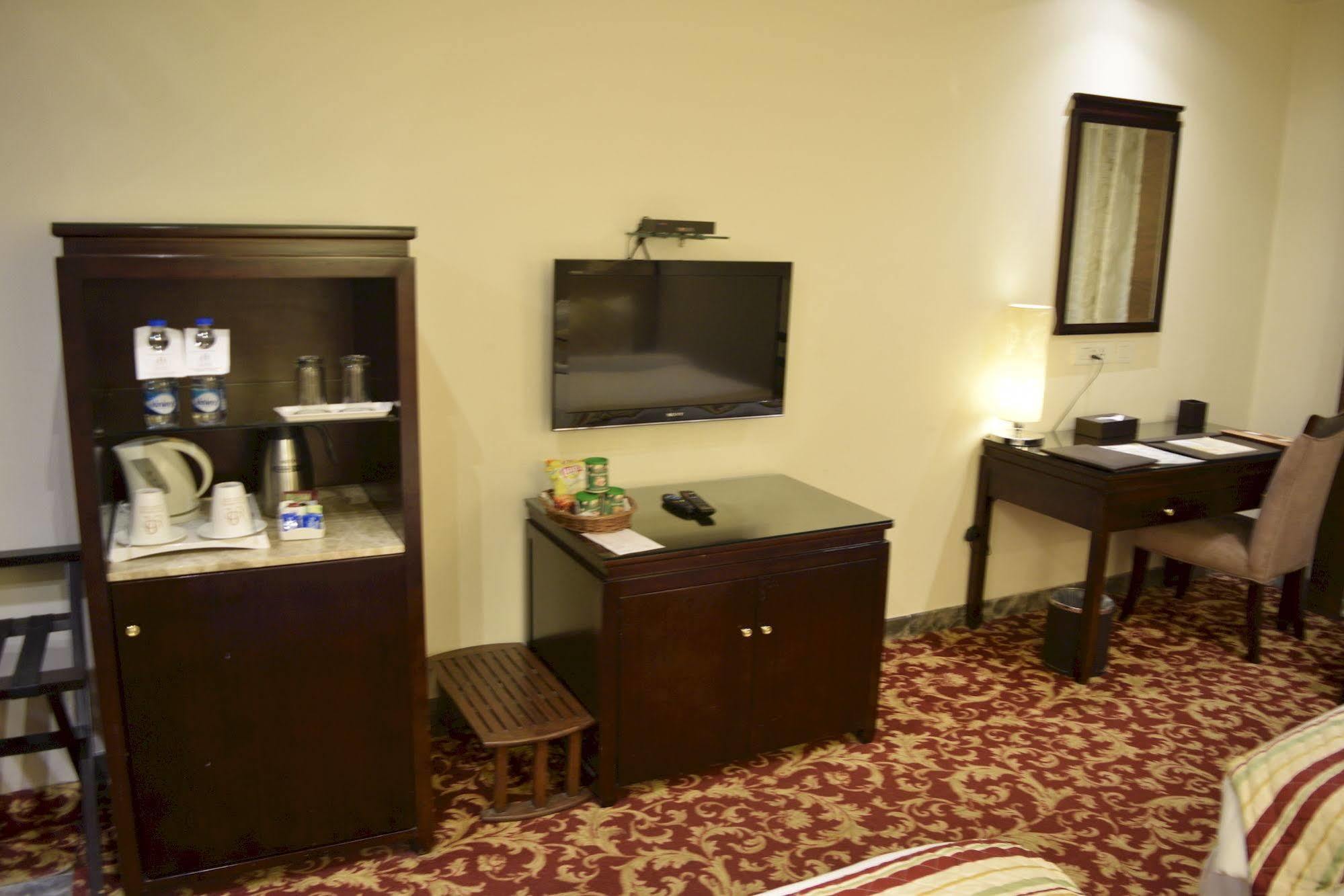 One Earth Avaas Hotel Амритсар Екстериор снимка