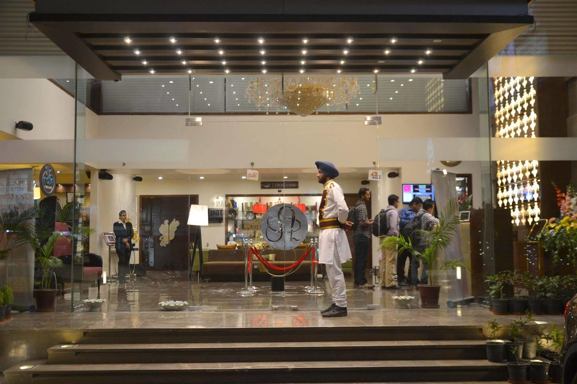 One Earth Avaas Hotel Амритсар Екстериор снимка